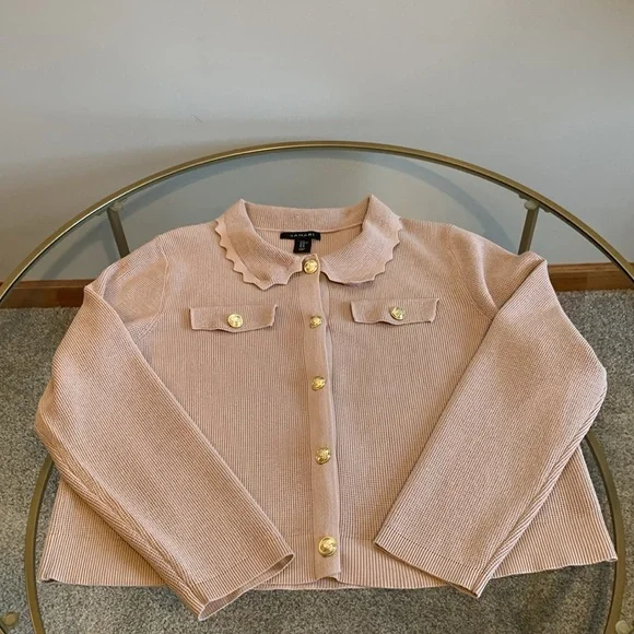 Tahari Sweater Jacket with Peter Pan collar and gold buttons - Picture 15 of 16